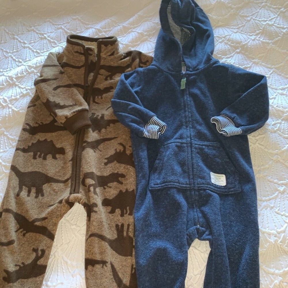 Lot of 2 boys Carter's one piece pajamas sleepwear size 12 months blue brown
